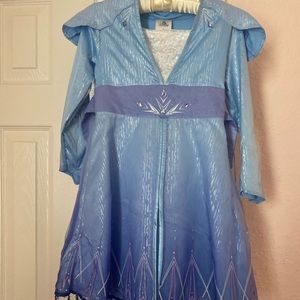 Size 4 Elsa costume